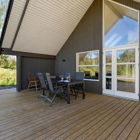2 Bedroom Pet Friendly In