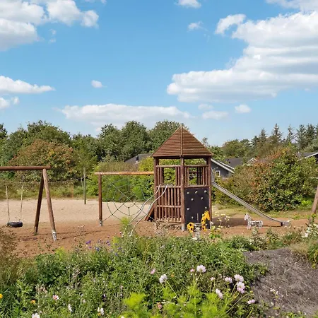 2 Bedroom Pet Friendly In Hemmet